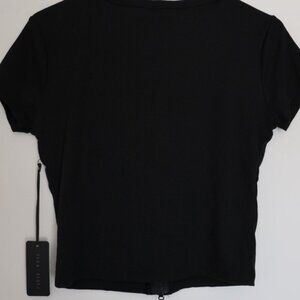 Black Zip-Up Women's Top‎